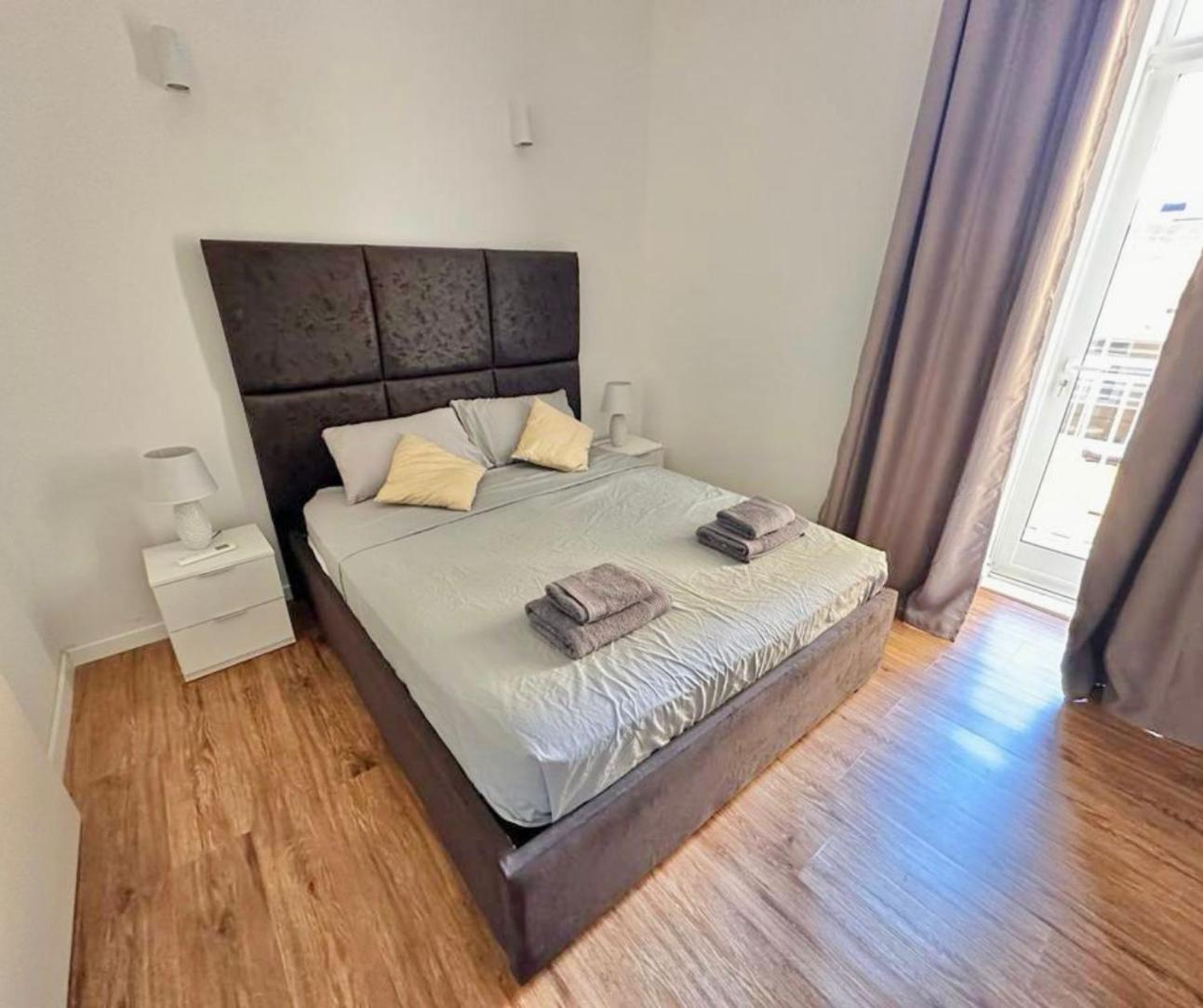 Central And Modern Valletta Flat 外观 照片